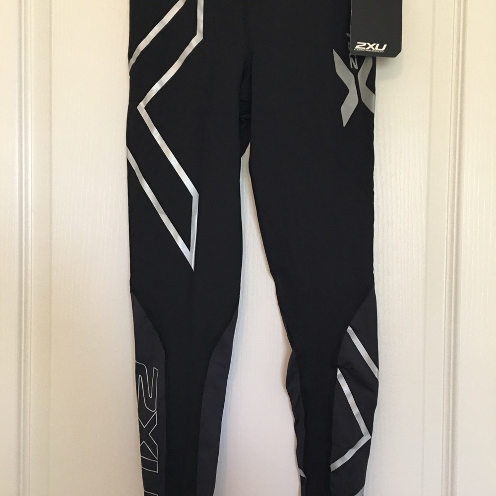 2XU Women’s Elite Compression Tights- New, Size S